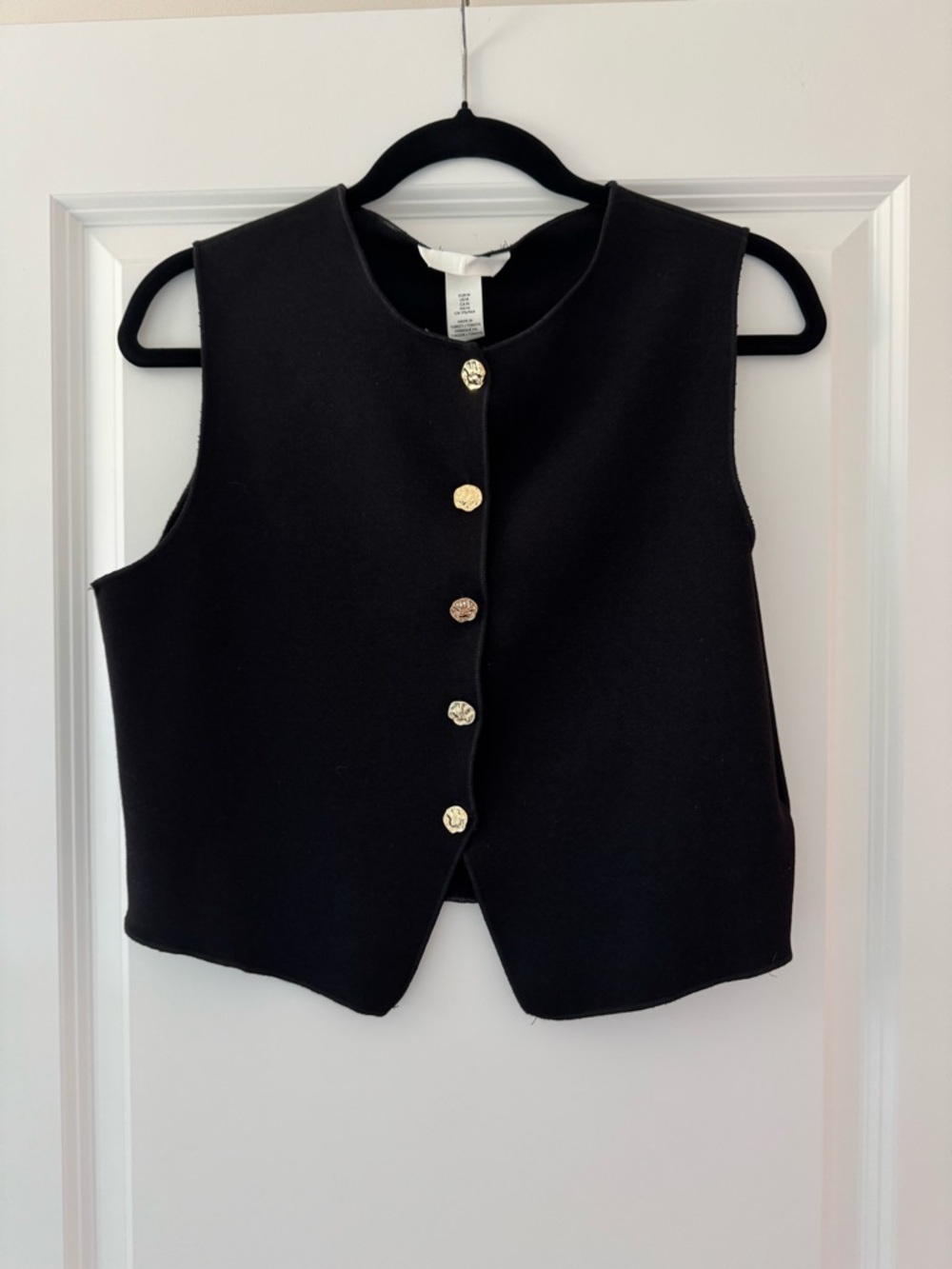 H&M Black Sleeveless Button Vest